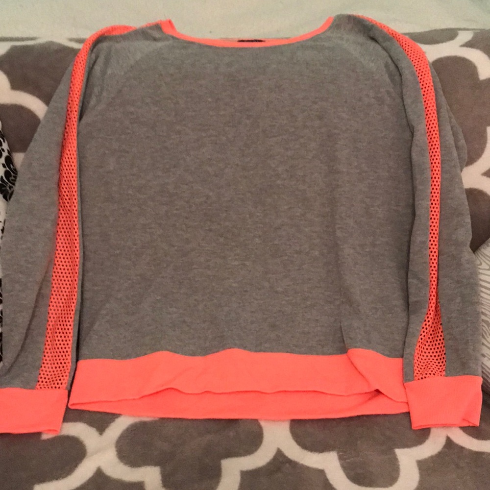 Sweater/ long sleeve